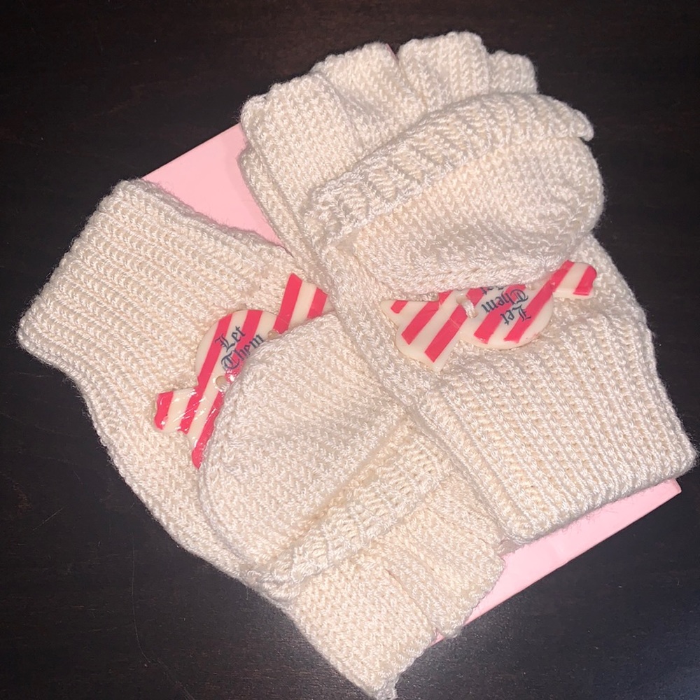 Juicy couture fingerless gloves